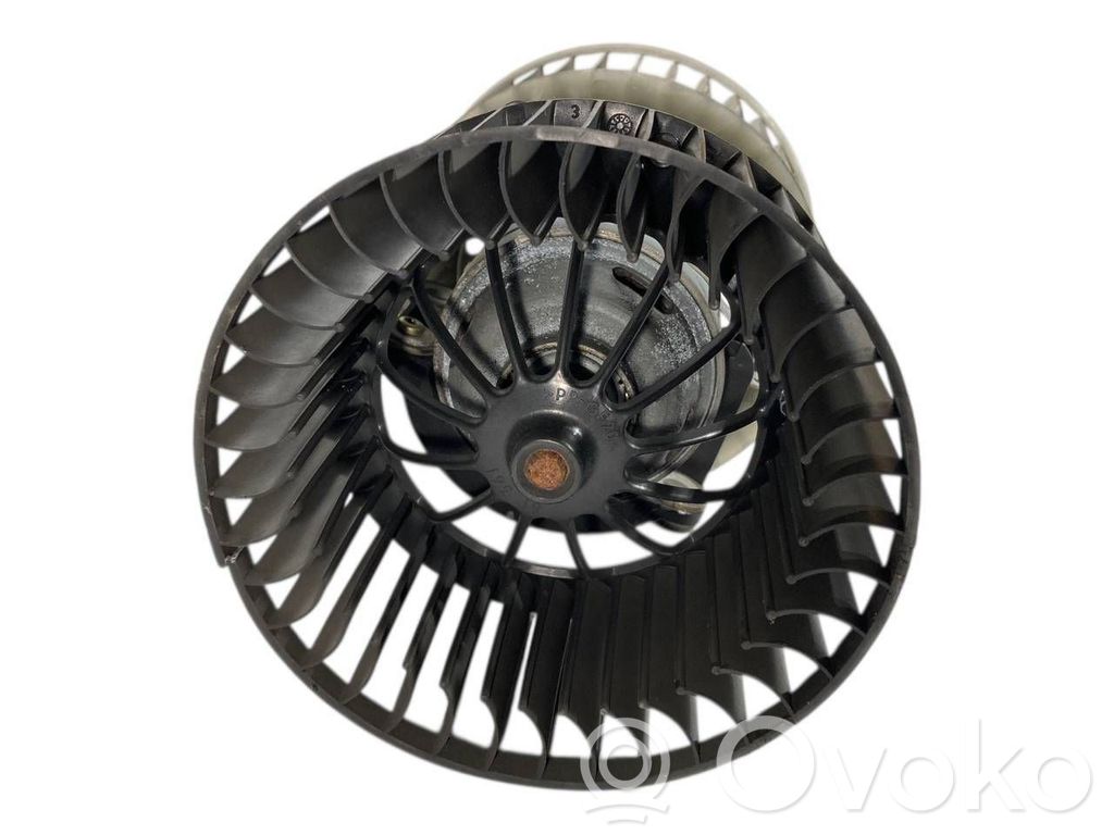 Mazā radiatora ventilators
