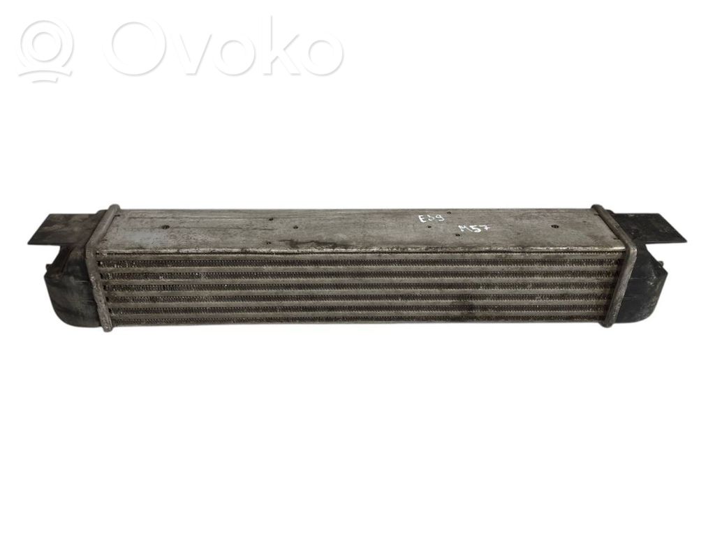 Starpdzesētāja radiators