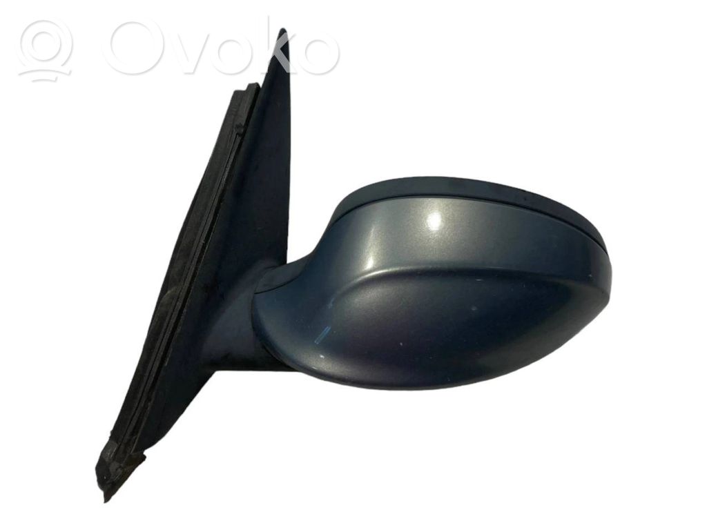 Mirror (electrically controlled)