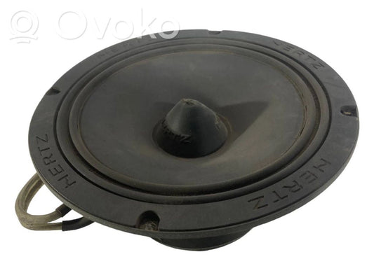 Speaker(s) in front door