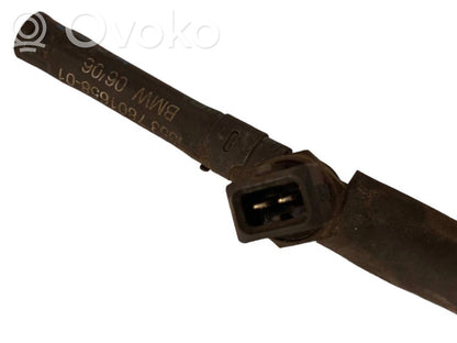 Caurule (-es) / šļūtene (-es)