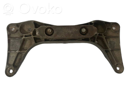 Transmission mounting bracket
