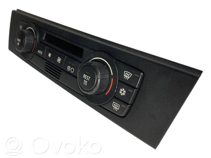 Gaisa kondicioniera / klimata kontroles / salona apsildes vadības bloks (salonā)