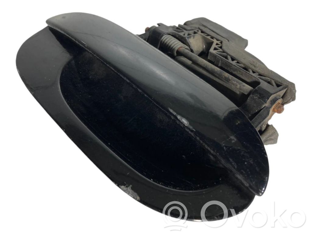 External opening handle