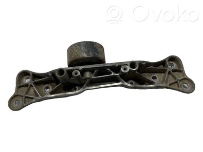 Transmission mounting bracket