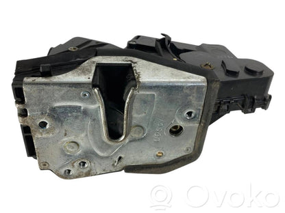 Aizmugurē slēdzene