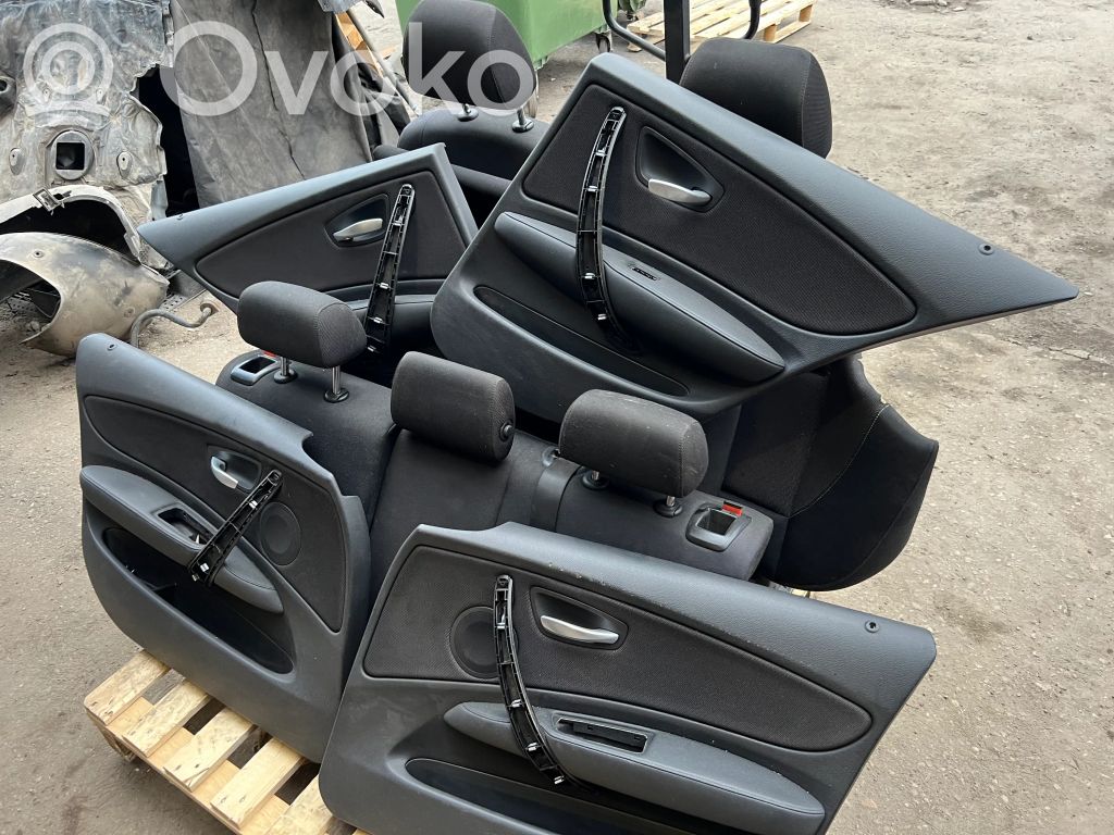 Комплект сидений