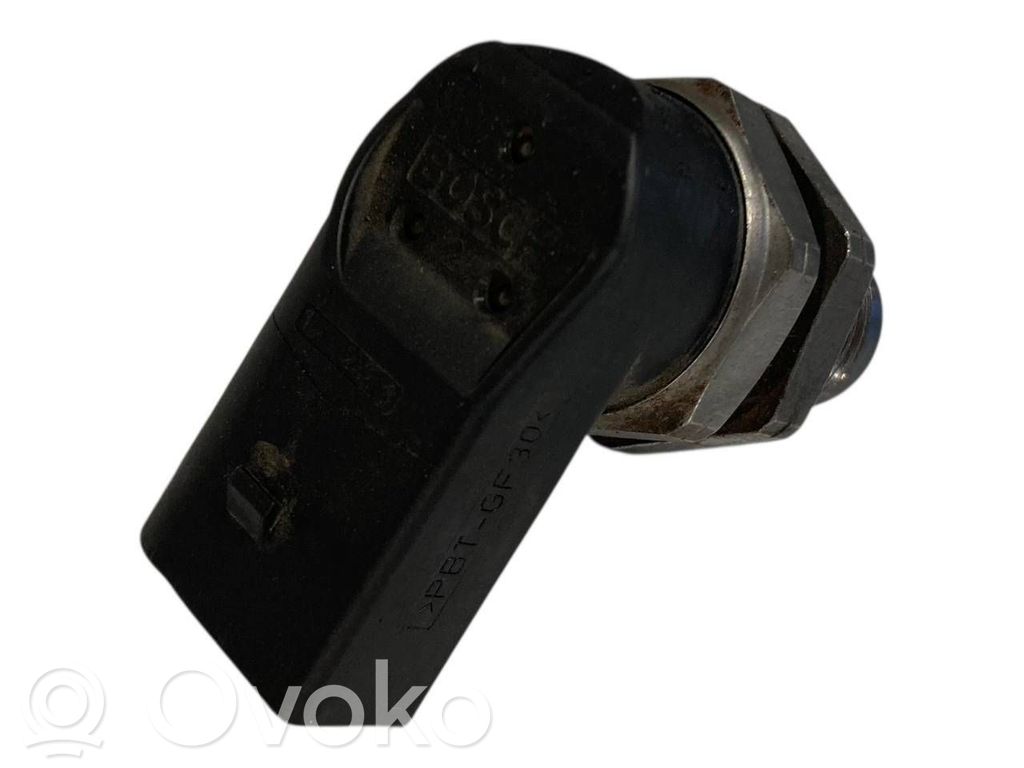 Манометр давления топлива