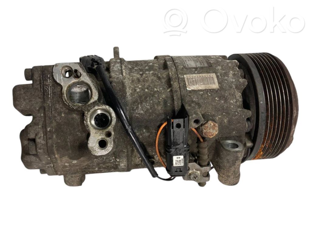 Air conditioner compressor (pump)