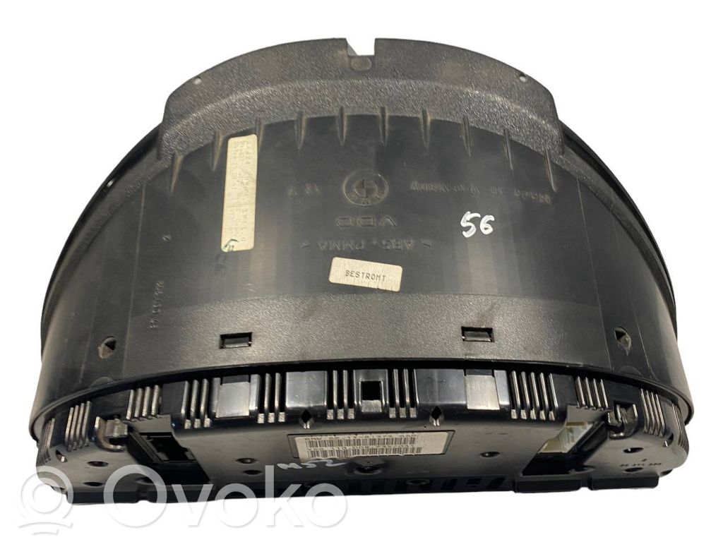 Speedometer (in the instrument panel)