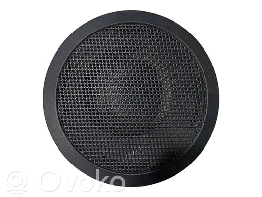 Skaļrunis (-i) priekšējās durvīs