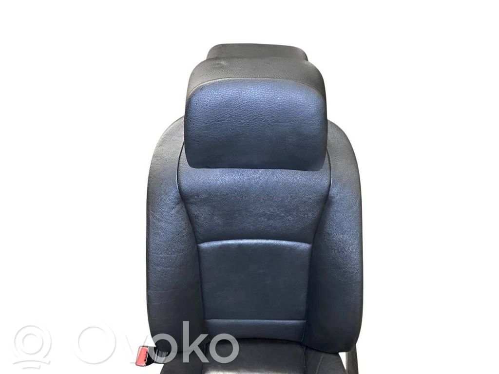 Sēdekļu komplekts
