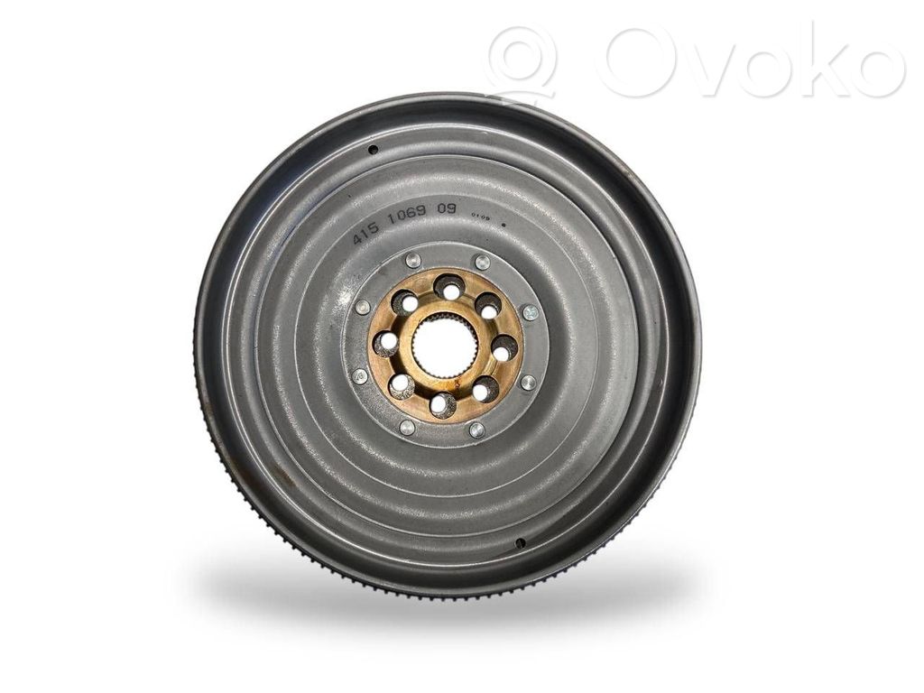 Dual mass flywheel