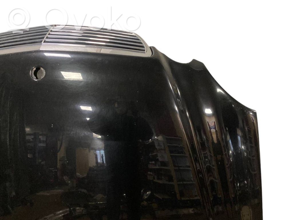 Dzinēja pārsegs (vāks)