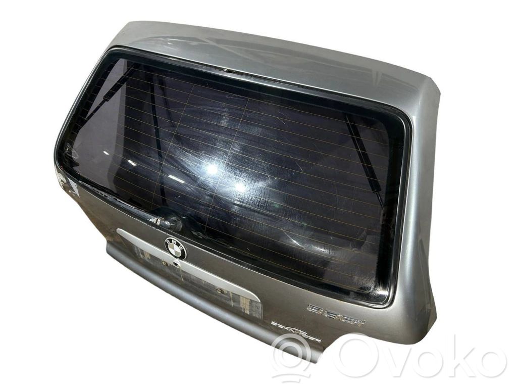 Aizmugurējais pārsegs (bagāžnieks)