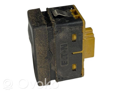 Elektrisko logu slēdzis