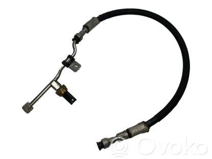 Degvielas caurulīte (-es)