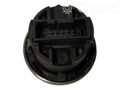 Выключатель зажигания и стартера автомобиля