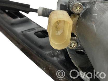 Priekšpusē elektriskā loga pacelšanas mehānisma komplekts