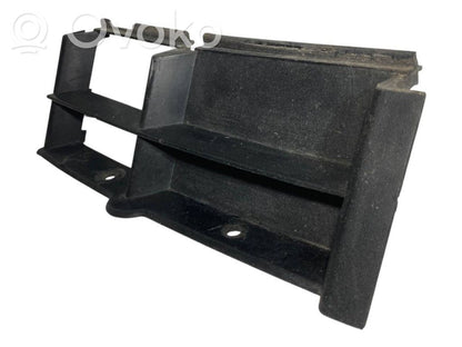 Apakšējais režģis (trīsdaļīgs)