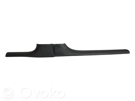Priekšējā sliekšņa dekoratīvā apdare (iekšējā)
