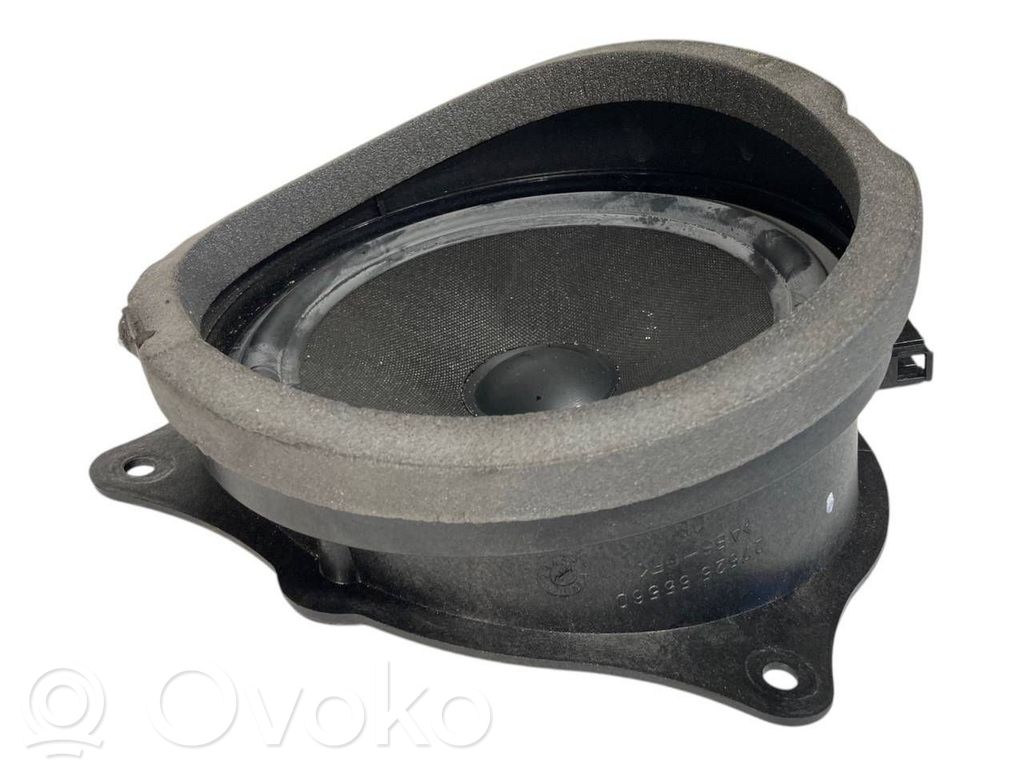Speaker(s) in the rear door