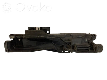 Radiatora (-u) turētājs / kronšteins