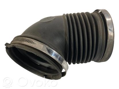 Šļūtene (-es) / caurule (-es)