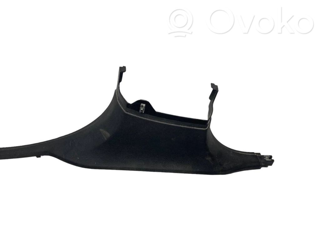 Priekšējā sliekšņa dekoratīvā apdare (iekšējā)