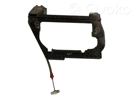 Aizmugurē turētājs / kronšteins ārējam atvēršanas rokturim