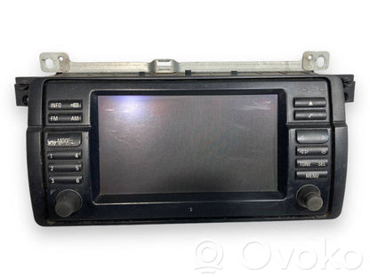 Radio / CD/DVD atskaņotājs / navigācija