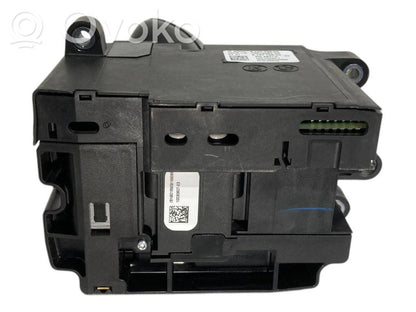 Ātrumu pārslēgšanas slēdzis / kloķis