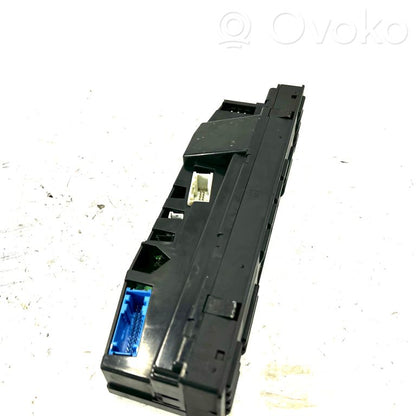 Блок управления кондиционером/климат-контролем/отоплением салона (в салоне)