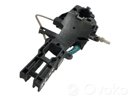 Aizmugurē turētājs / kronšteins ārējam atvēršanas rokturim