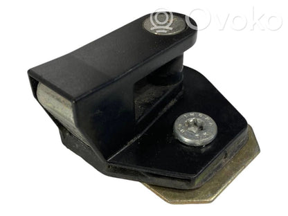 Петля для фиксации сзади