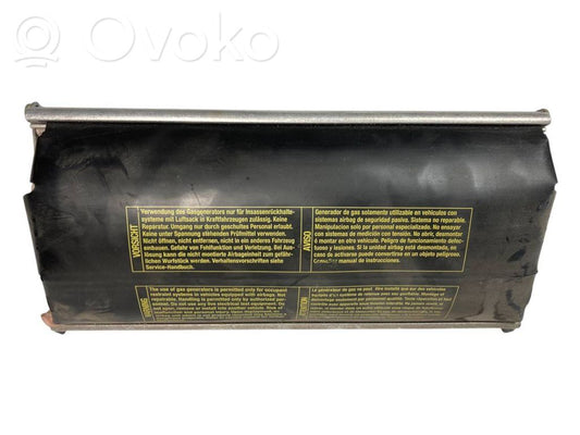 Подушка безопасности пассажира