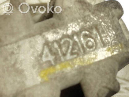 Aizmugures spuldzes vāka turētājs