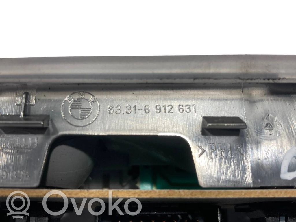 Освещение передних сидений