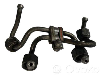 Degvielas caurulīte (-es)