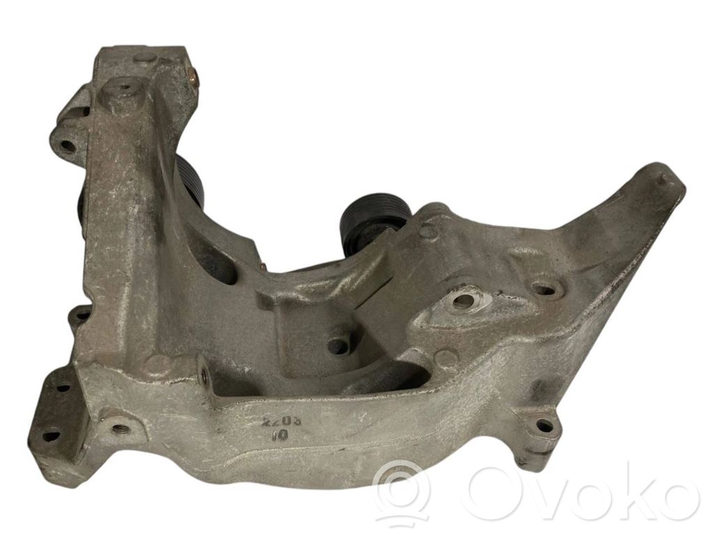 Ģeneratora stiprinājums