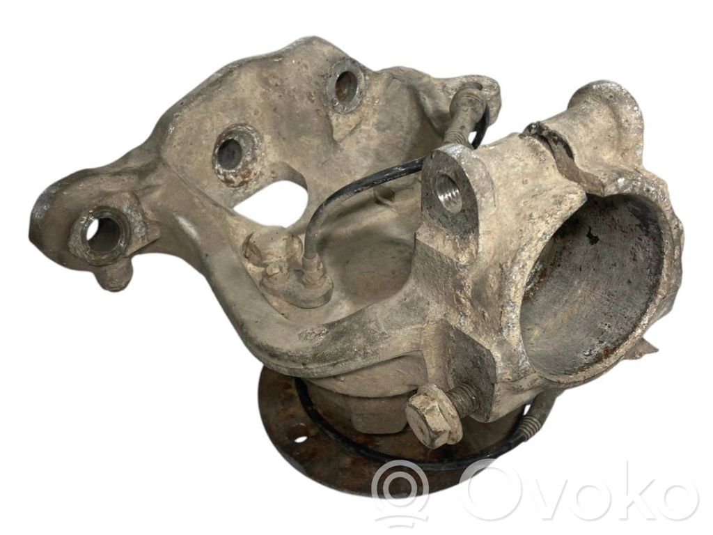 Priekšējā riteņa rumbas vārpstas šarnīrs (stupica, capfa)