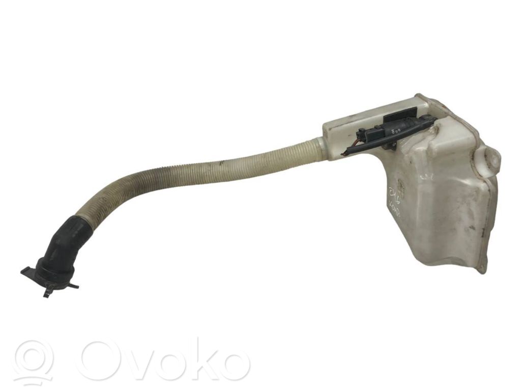 Window fluid tank