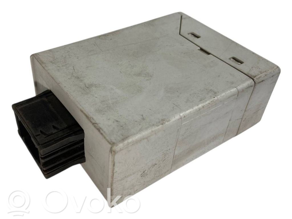 Sānu spoguļa vadības modulis