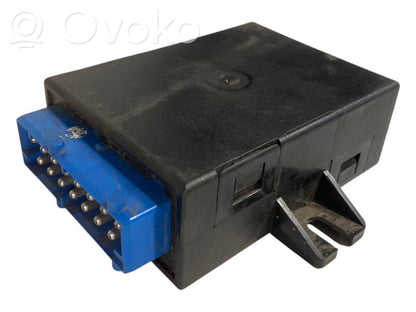 Logu tīrītāju relejs