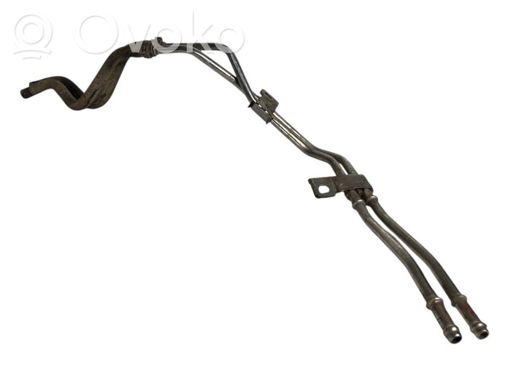 Pārnesumkārbas eļļas dzesētāja caurulīte (-es) / šļūtene (-es)