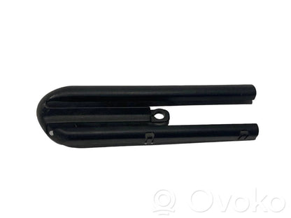 Front driver's seat rail(s)