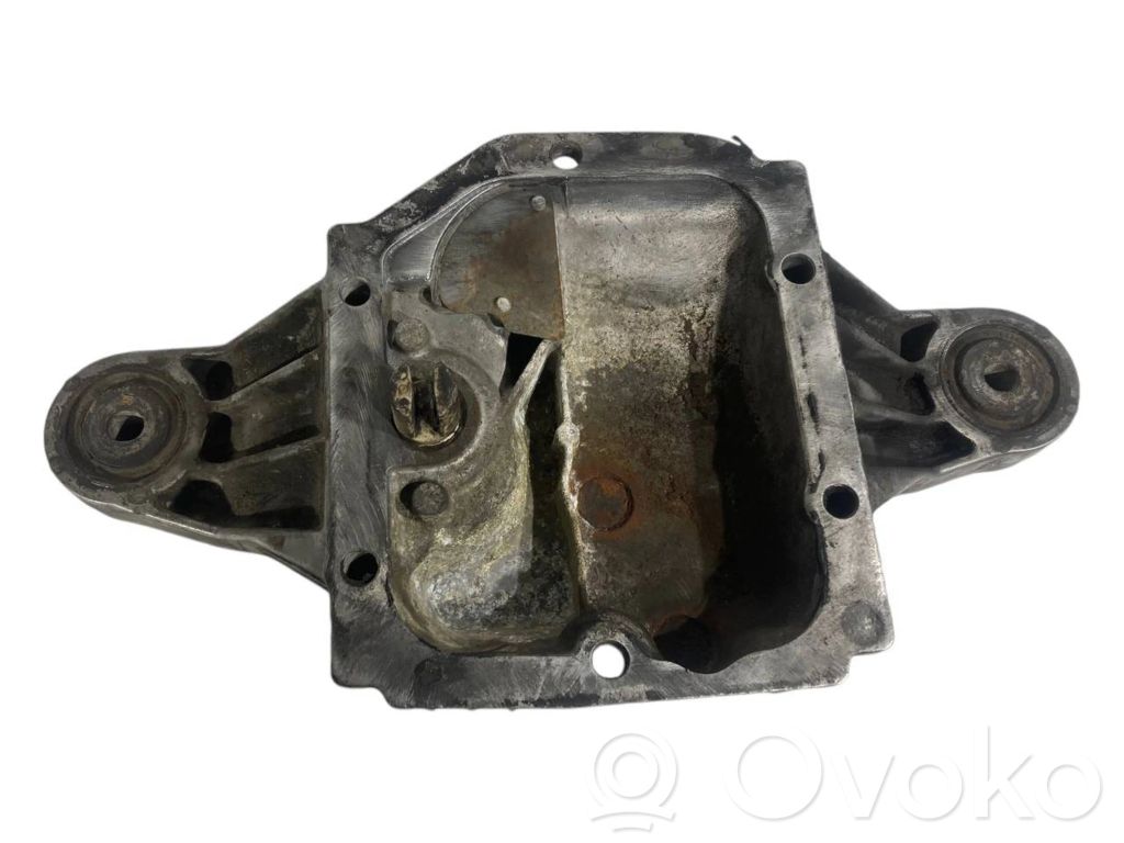 Aizmugurējais reduktors