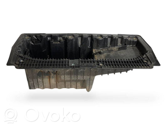 Trunk storage compartment