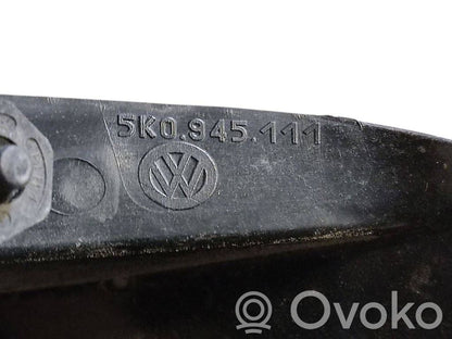 Aizmugurējais lukturis virsbūvē