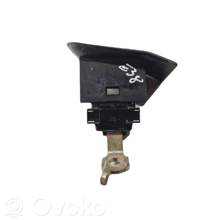 Aizmugurējās jostas sprādze